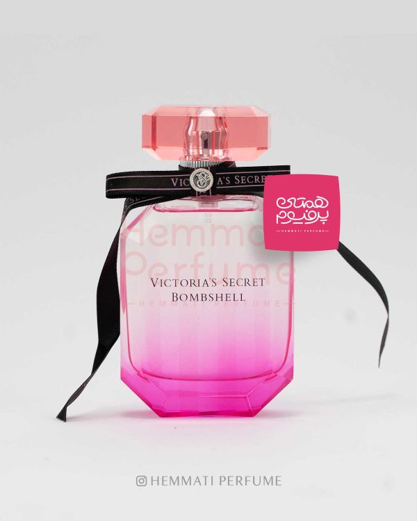 ویکتوریا سکرت بامب شل | VICTORIA'S SECRET - Bombshell / گروه بویایی :  گُل‌دار میوه‌ای (Floral fruity) / طبع : خنک/ نام برند : ویکتوریا سکرت / کشور مبدأ : ایالات متحده / غلظت : ادو پرفبوم