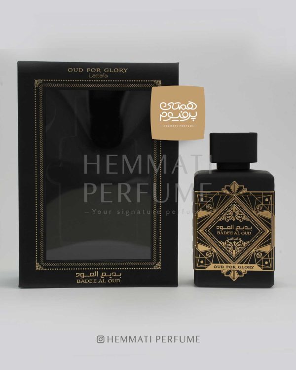 بدیع العود لطافه | Bade'e Al Oud Oud by Lattafa  / گروه بویایی : شرقی چوبی (Oriental Woody) / طبع : گرم / نام برند : لطافه / کشور مبدأ : امارات / غلظت : ادو پرفیوم مناسب برای : آقایان / مناسب فصل : فصول سرد / اسانس اولیه : اسطوخودوس ، جوز ، زعفران/ اسانس میانی : نعناع هندی ، عود / اسانس پایه : مشک ، نعناع هندی ، عود