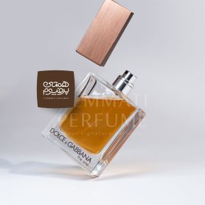 دولچه گابانا دوان ادو تویلت مردانه | DOLCE & GABBANA - The One for Men EDT / گروه بویایی :  چوبی ادویه‌ای (Woody Spicy) / طبع : گرم/ نام برند : دولچه گابانا / کشور مبدأ : ایتالیا / غلظت : ادو ویلت مناسب برای : آقایان / مناسب فصل : بهار ، پاییز ، زمستان / اسانس اولیه : ریحان ، گریپ فروت ، گشنیز / سانس میانی : هل ، زنجبیل ، شکوفه پرتقال / اسانس پایه : کهربا، سدر ، تنباکو