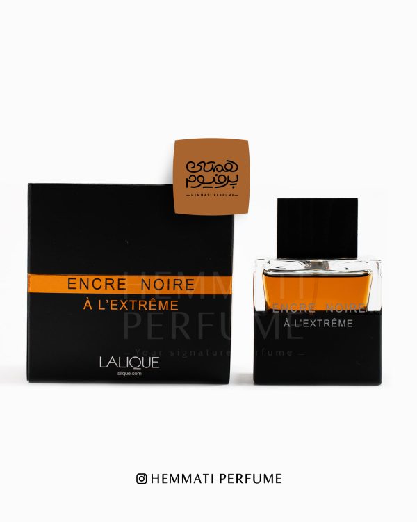 لالیک انکر نویر ال اکستریم | LALIQUE - Encre Noire A L'Extreme / گروه بویایی : گروه چوبی معطر (Woody Aromatic) / طبع : گرم / نام برند : لالیک / کشور مبدأ : فرانسه / غلظت : ادو پرفیوم مناسب برای : آقایان / مناسب فصل : پاییز و زمستان / اسانس اولیه : ترنج ، سرو ، لامی/ اسانس میانی : خس خس ، ریشه زنبق، روایح دودی / اسانس پایه :لوبان ، نعناع هندی ، چوب صندل سفید