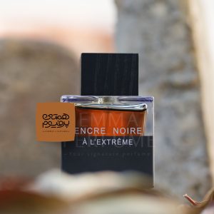 لالیک انکر نویر ال اکستریم | LALIQUE - Encre Noire A L'Extreme / گروه بویایی : گروه چوبی معطر (Woody Aromatic) / طبع : گرم / نام برند : لالیک / کشور مبدأ : فرانسه / غلظت : ادو پرفیوم مناسب برای : آقایان / مناسب فصل : پاییز و زمستان / اسانس اولیه : ترنج ، سرو ، لامی/ اسانس میانی : خس خس ، ریشه زنبق، روایح دودی / اسانس پایه :لوبان ، نعناع هندی ، چوب صندل سفید