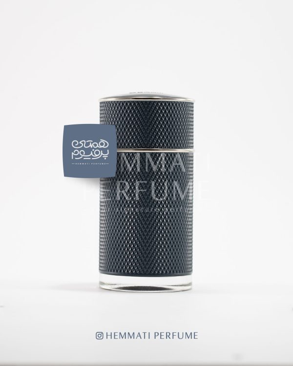 دانهیل آیکون ریسینگ بلو (آبی) | dunhill - Dunhill Icon Racing Blue / گروه بویایی : چوبی معطر (Woody Aromatic) / طبع : خنک / نام برند : دانهیل / کشور مبدأ : انگلستان / غلظت : ادو پرفیوم مناسب برای : آقایان / مناسب فصل : بهار و تابستان / اسانس اولیه: ترنج ، لیمو ترش سبز، آمبروکسان / اسانس میانی : بهار نارنج، هل ، گشنیز ، نمک / اسانس پایه : نعناع هندی ، چوب صندل سفید ، عنبر، چوب خیس سواحل