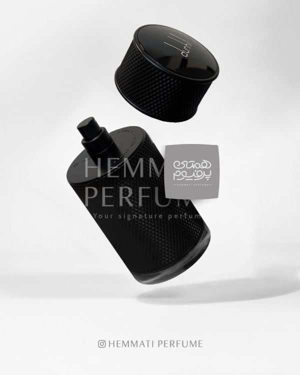 دانهیل ایکون الیت (مشکی) | dunhill - Dunhill Icon Elite / گروه بویایی :  چوبی ادویه‌ای (Woody Spicy) / طبع : گرم / نام برند : دانهیل / کشور مبدأ : انگلستان / غلظت : ادو پرفیوم مناسب برای : آقایان / مناسب فصل : پاییز و زمستان / اسانس اولیه: ترنج ، هل ، لیمو ترش سبز، نارنج / اسانس میانی : سالویا ، خس خس ، فلفل ، سرو کوهی / اسانس پایه : چوب صندل سفید ، لابدانیوم، جیر ، چوب آبنوس